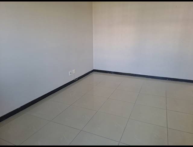 1 BEDROOM APARTMENT FOR SALE IN UMHLANGA RIDGE